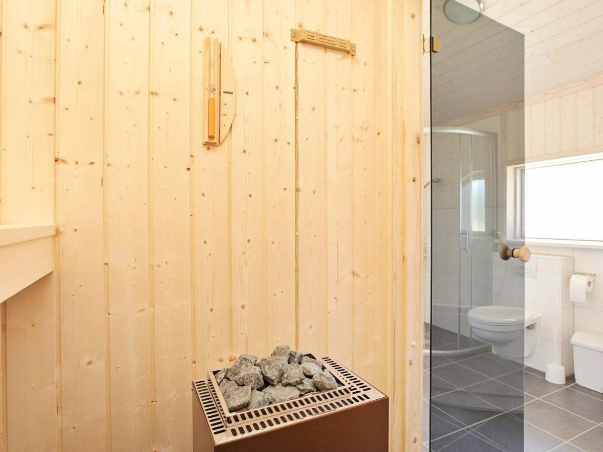 Four-Bedroom Holiday Home In Grossenbrode 1 Dış mekan fotoğraf
