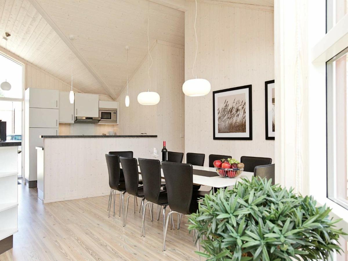 Four-Bedroom Holiday Home In Grossenbrode 1 Dış mekan fotoğraf
