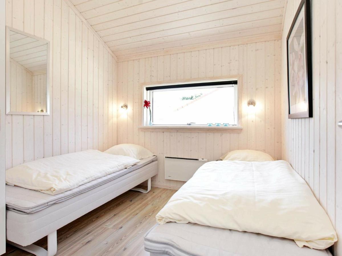 Four-Bedroom Holiday Home In Grossenbrode 1 Dış mekan fotoğraf